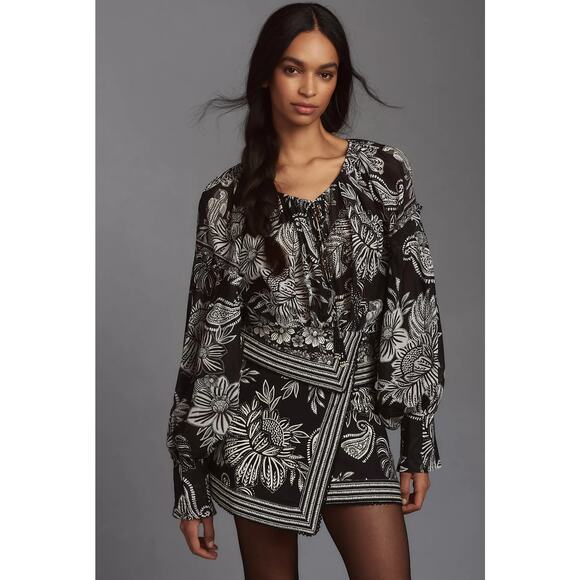 FARM Rio Tops - NWT Farm Rio Long-Sleeve Cotton V-Neck Blouse - Small